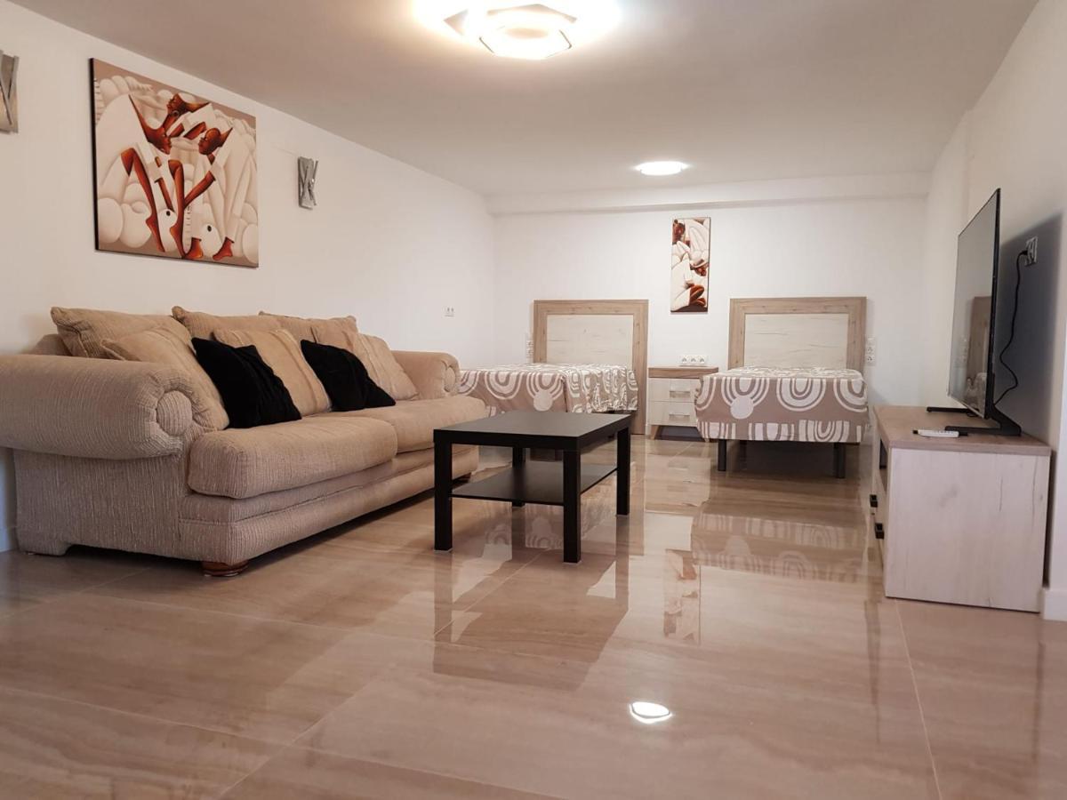 Deluxe Studio Athos 50 Mp Garden Patio Benalmadena Golf & Beach Buitenkant foto